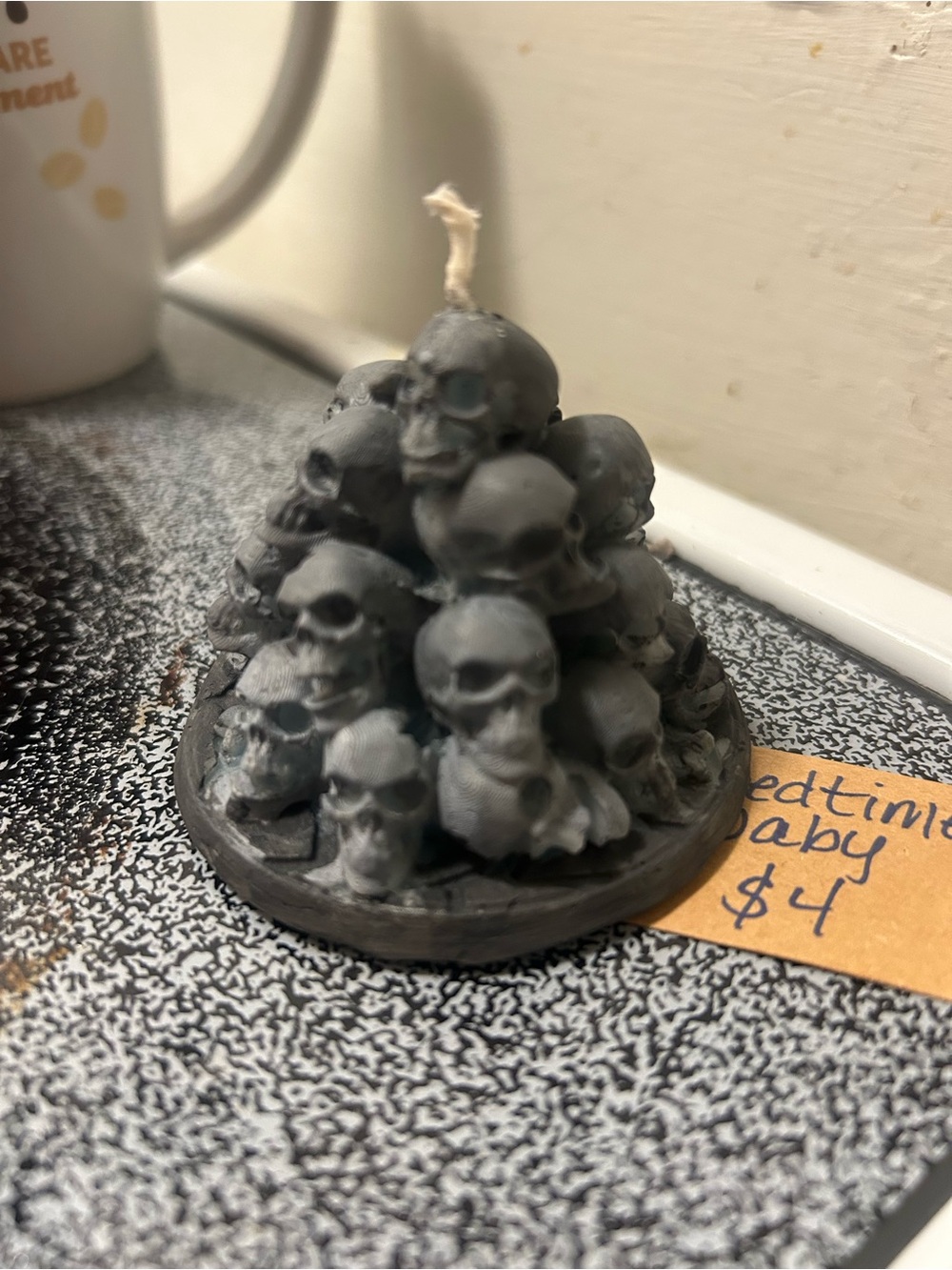 Skull Pyramid Decorative Candle — Black